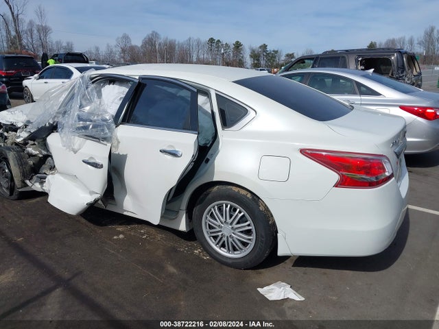 Nissan Altima 2.5 S 2014 1N4AL3AP4EC150259 Image 3