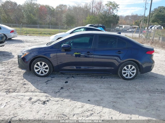 Toyota COROLLA LE 2022 5YFEPMAE1NP373967 Image 14