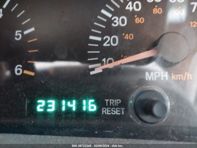 2001 JEEP CHEROKEE SPORT VIN: 1J4FF48S11L606326