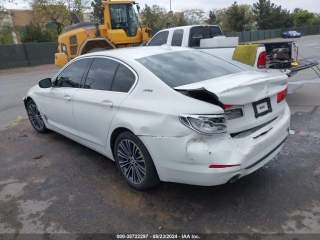 WBAJA9C57KB389009 BMW 530e Iperformance