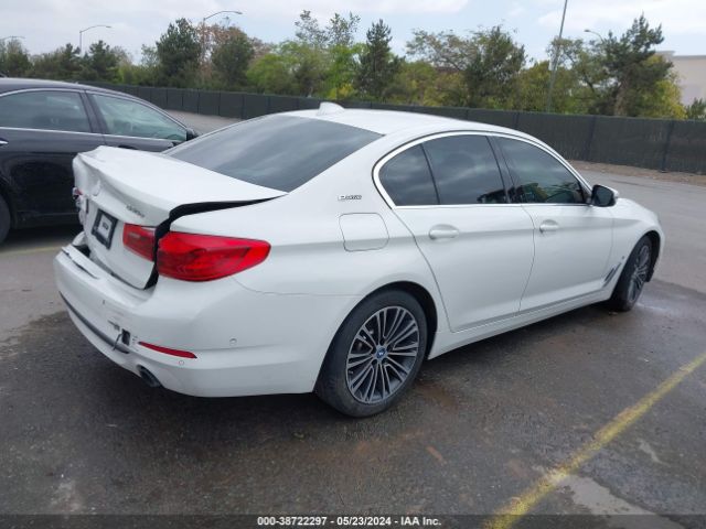 WBAJA9C57KB389009 BMW 530e Iperformance