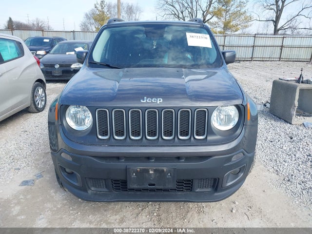 ZACCJBBBXHPG55647 Jeep Renegade Latitude 4x4