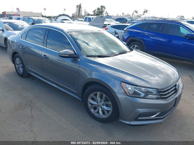 Volkswagen Passat 1.8t S 2017 1VWAT7A35HC009541 Image 1