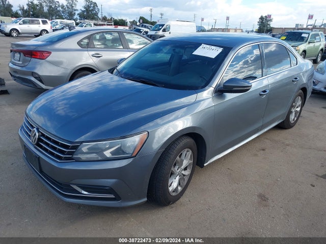 Volkswagen Passat 1.8t S 2017 1VWAT7A35HC009541 Image 2