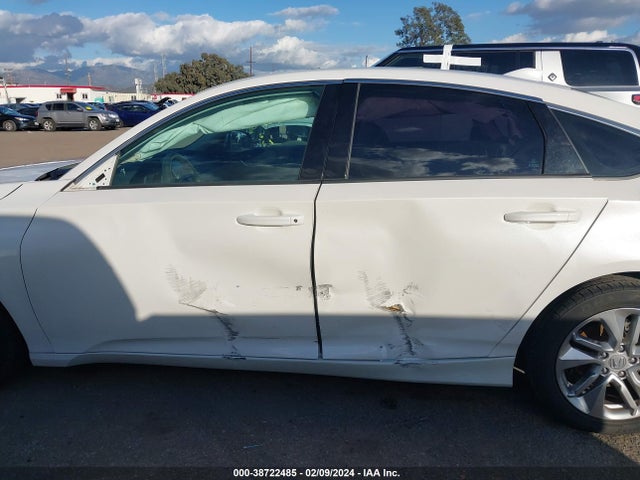 Honda ACCORD LX 2019 1HGCV1F10KA039111 Image 14