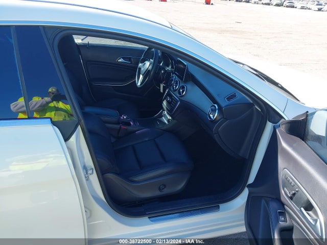 WDDSJ4EB8EN039670 Mercedes-Benz CLA 250