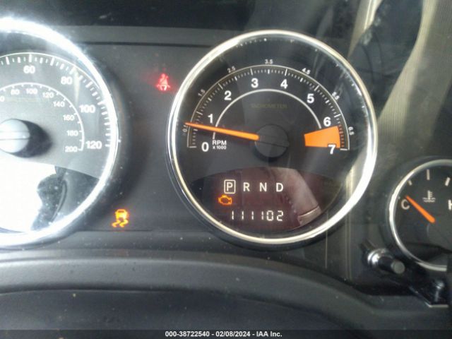 1C4NJDEB9ED886095 Jeep Compass Latitude