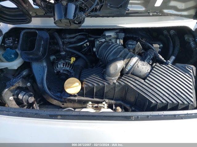2000 PORSCHE 911 WP0CA2992YS652870 Photo 9