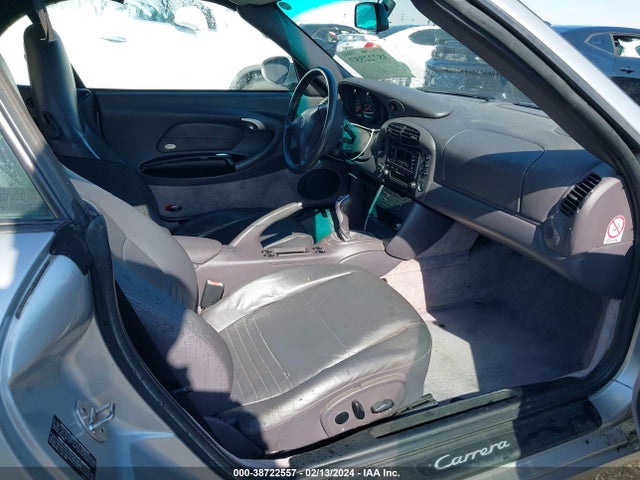 2000 PORSCHE 911 WP0CA2992YS652870 Photo 4