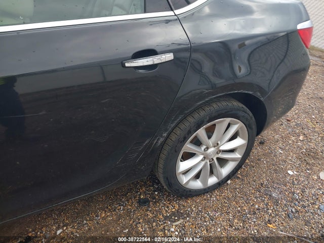 1G4PS5SK4F4201689 Buick Verano Leather Group
