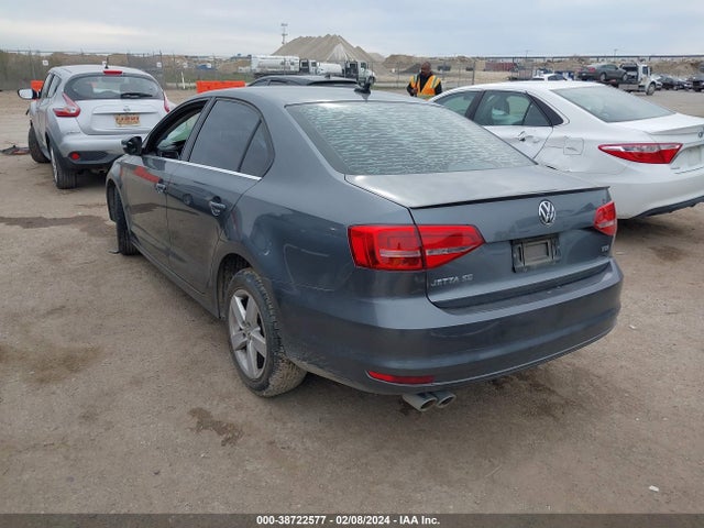 3VWLA7AJ8FM285043 Volkswagen Jetta 2.0l Tdi Se