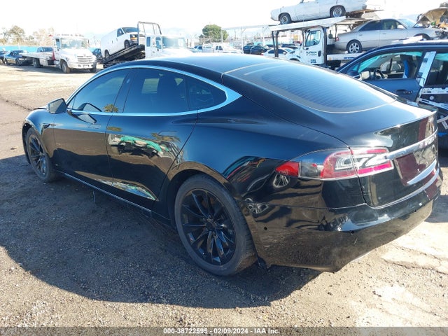 Tesla Model S 60/75 2017 5YJSA1E11HF189770 Image 3