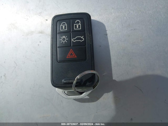 LYV612TM6GB104216 Volvo S60 Inscription T5 Platinum