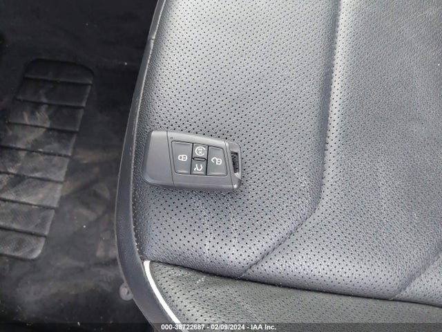 3VV4B7AX9NM087841 Volkswagen Tiguan 2.0t Sel R-line