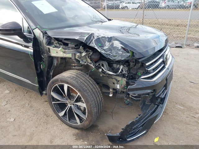 3VV4B7AX9NM087841 Volkswagen Tiguan 2.0t Sel R-line