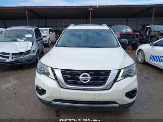 Nissan Pathfinder Platinum 2017 5N1DR2MM5HC683951 Image 12