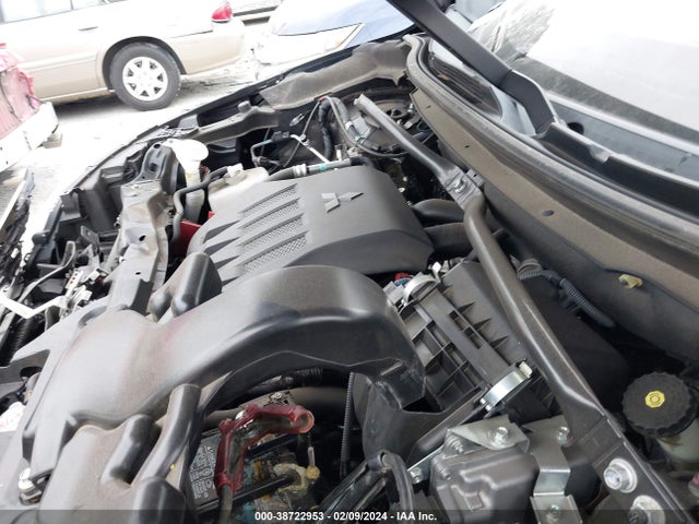 Mitsubishi Eclipse Cross Sel 2018 JA4AT5AA8JZ043508 Image 10