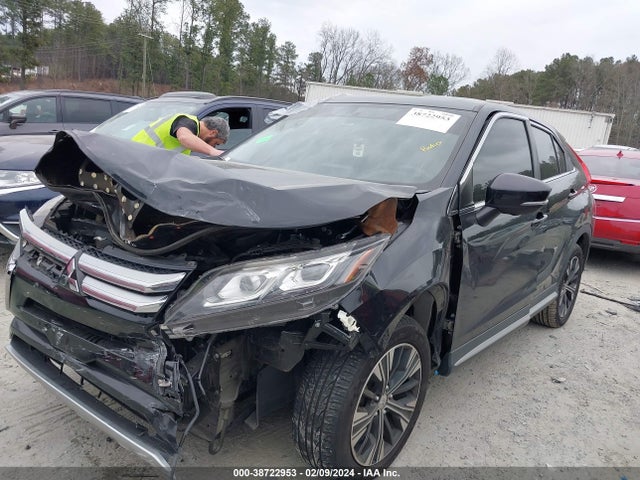 Mitsubishi Eclipse Cross Sel 2018 JA4AT5AA8JZ043508 Image 2