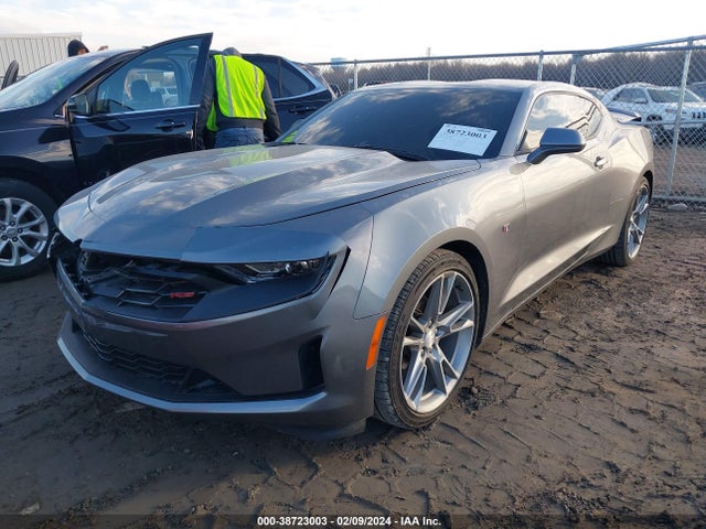 Chevrolet Camaro 2lt 2019 1G1FD1RS3K0109962 Image 2