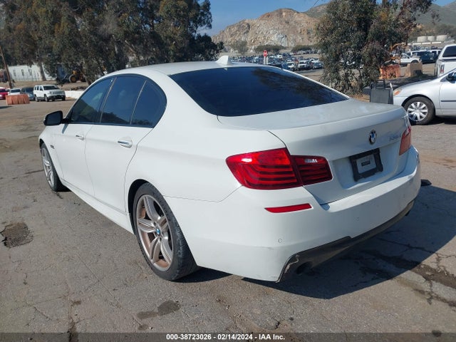 BMW 535i 2016 WBA5B1C54GG129922 Image 3