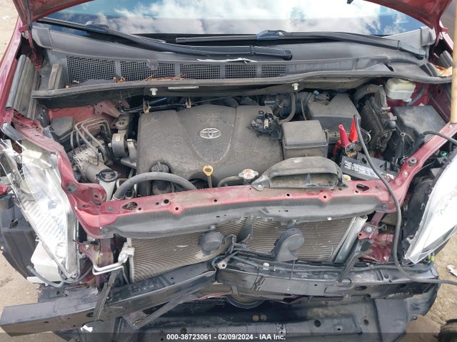 Toyota Sienna Le 8 Passenger 2017 5TDKZ3DC5HS877385 Image 10