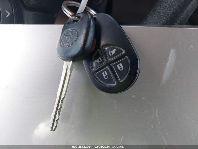 Toyota Sienna Le 8 Passenger 2017 5TDKZ3DC5HS877385 Image 11