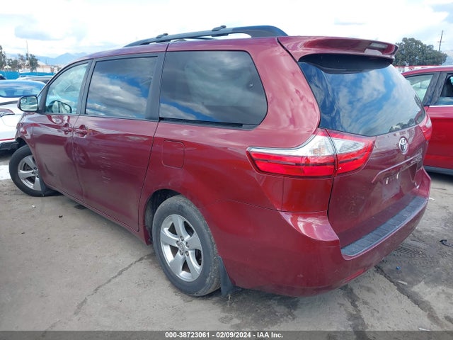 Toyota Sienna Le 8 Passenger 2017 5TDKZ3DC5HS877385 Image 3