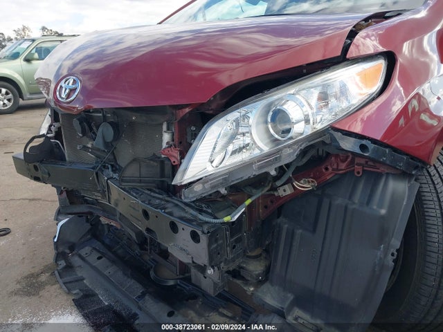 Toyota Sienna Le 8 Passenger 2017 5TDKZ3DC5HS877385 Image 6