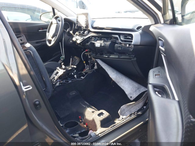 Toyota C-HR LE 2021 JTNKHMBX9M1122502 Image 5