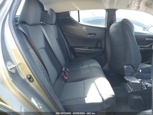 Toyota C-HR LE 2021 JTNKHMBX9M1122502 Image 8