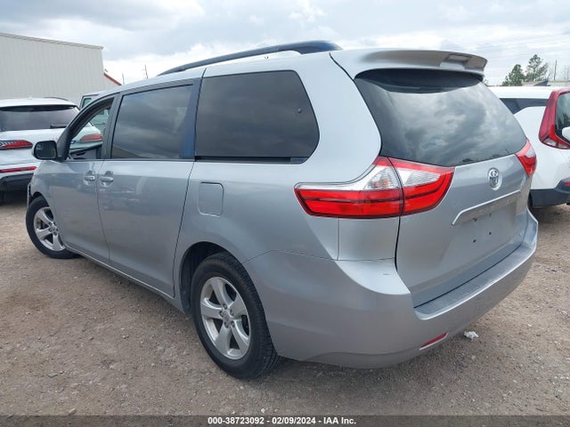 Toyota Sienna Le 8 Passenger 2015 5TDKK3DC2FS613462 Image 3