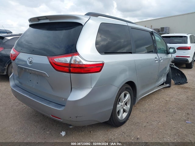 Toyota Sienna Le 8 Passenger 2015 5TDKK3DC2FS613462 Image 4