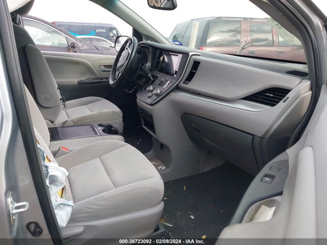 Toyota Sienna Le 8 Passenger 2015 5TDKK3DC2FS613462 Image 5