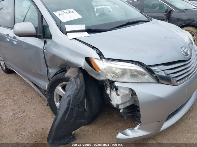 Toyota Sienna Le 8 Passenger 2015 5TDKK3DC2FS613462 Image 6