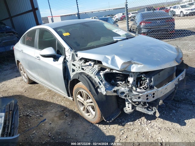 Chevrolet Cruze Lt Auto 2018 1G1BE5SM9J7159074 головне зображення