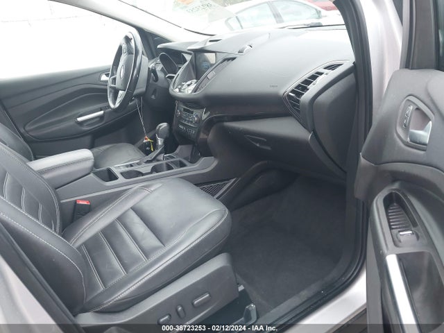 Ford Escape Titanium 2017 1FMCU9JD2HUC82228 Image 5