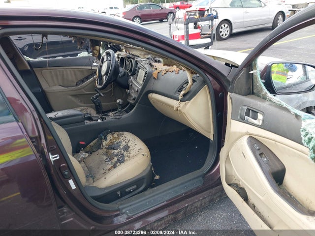 KIA OPTIMA EX 2014 5XXGN4A78EG289895 Image 5