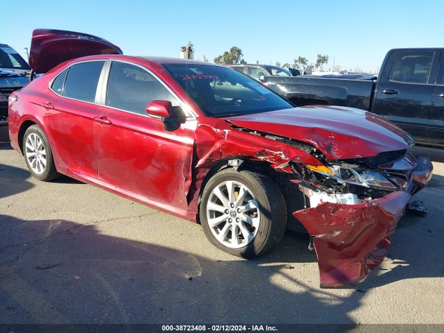 Toyota CAMRY LE 2019 4T1B11HK8KU760170 main image