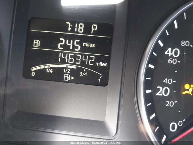 3VWD17AJ8EM420931 Volkswagen Jetta 1.8t Se