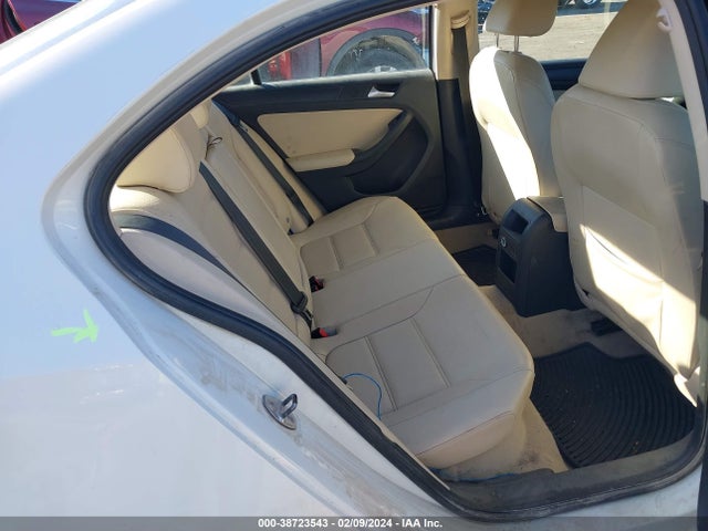3VWD17AJ8EM420931 Volkswagen Jetta 1.8t Se