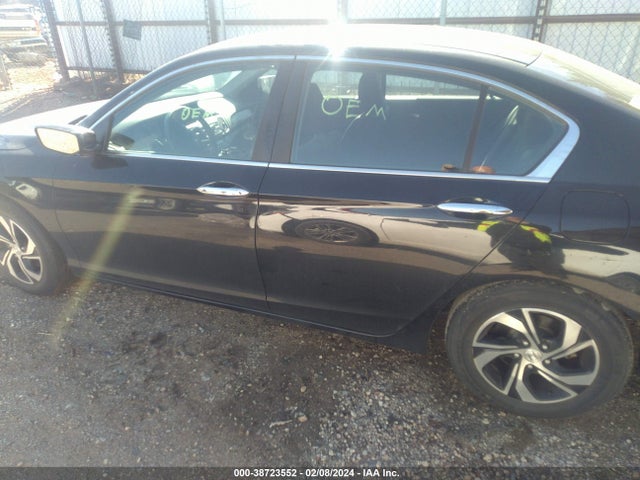 Honda ACCORD LX 2017 1HGCR2F38HA263439 Image 14