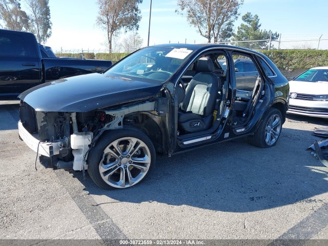 WA1GCCFS1HR000929 Audi Q3 2.0t Premium