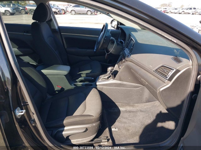 Hyundai Elantra Value Edition 2017 KMHD84LF3HU240774 Image 5