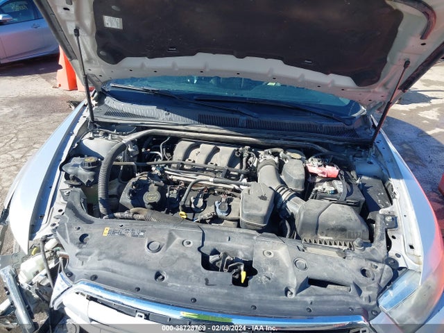 Ford Taurus Limited 2015 1FAHP2F82FG170924 Image 10