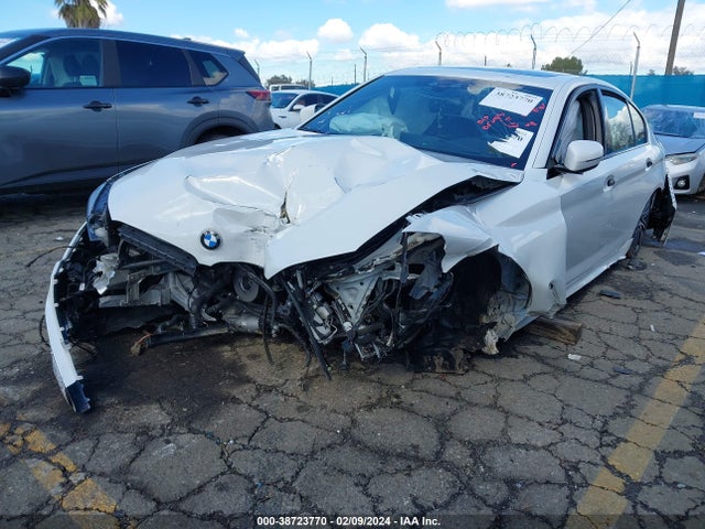 BMW 540I 2020 WBAJS1C0XLWW80973 Image 2