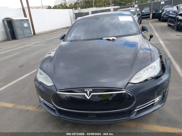 Tesla Model S 60/70/75/85 2016 5YJSA1E18GF132609 Image 12