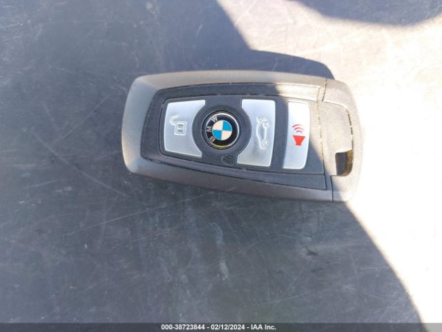 WBA8E5G58GNT41353 BMW 320i Xdrive