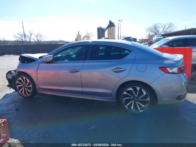 19UDE2F43JA005621 Acura Ilx Special Edition
