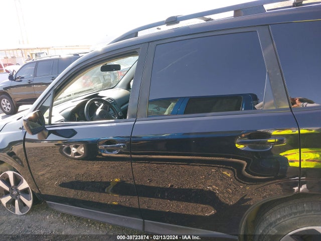Subaru Forester 2.5i Premium 2017 JF2SJAECXHH403268 Image 14