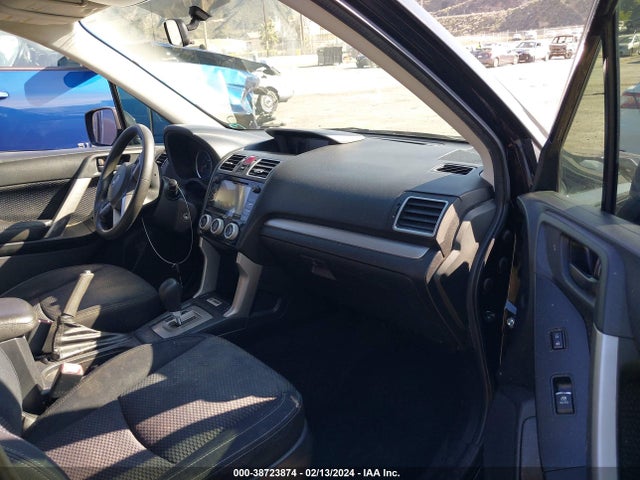 Subaru Forester 2.5i Premium 2017 JF2SJAECXHH403268 Image 5